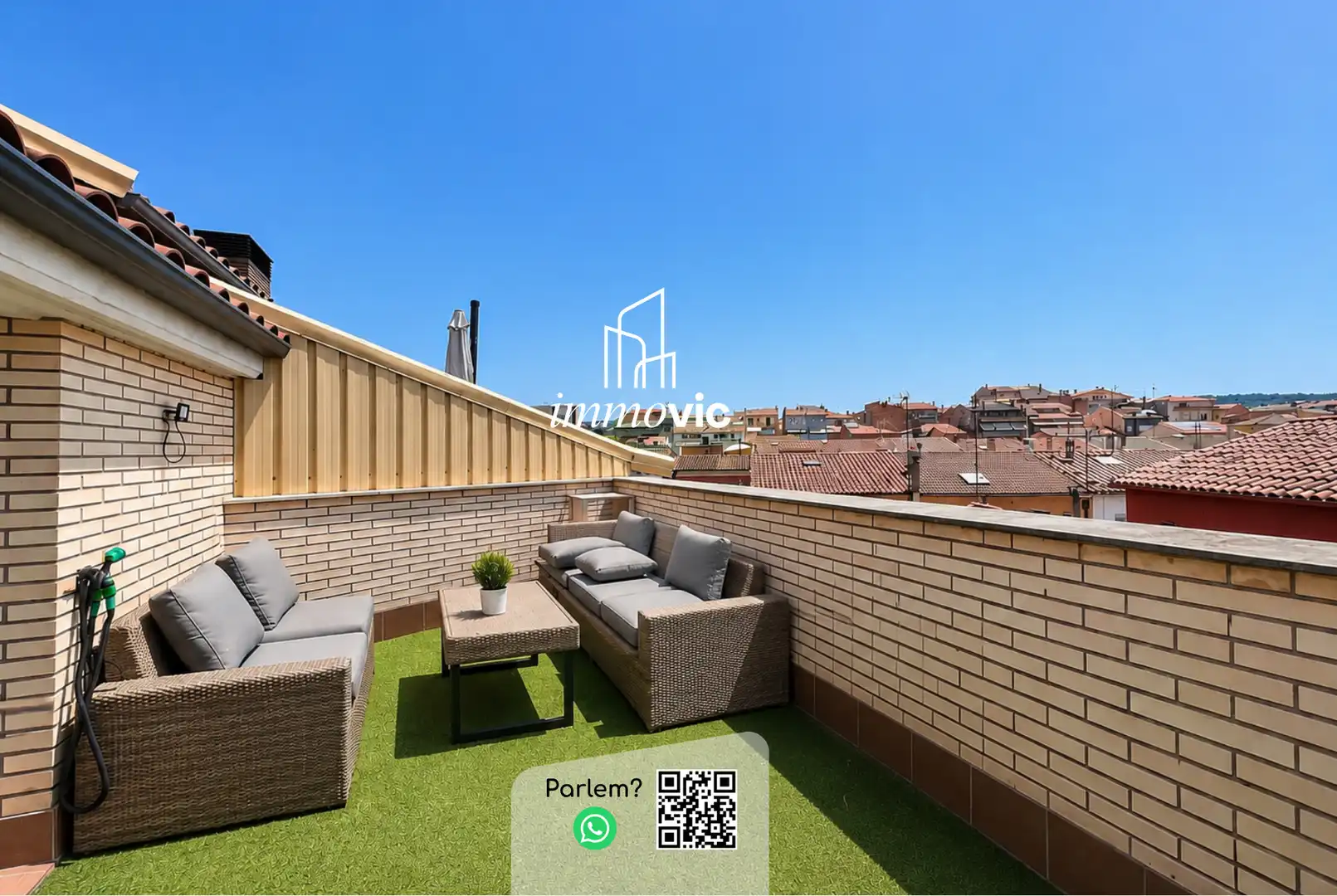 Terraza de Dúplex en venta en Roda de Ter con Calefacción, Parquet y Terraza