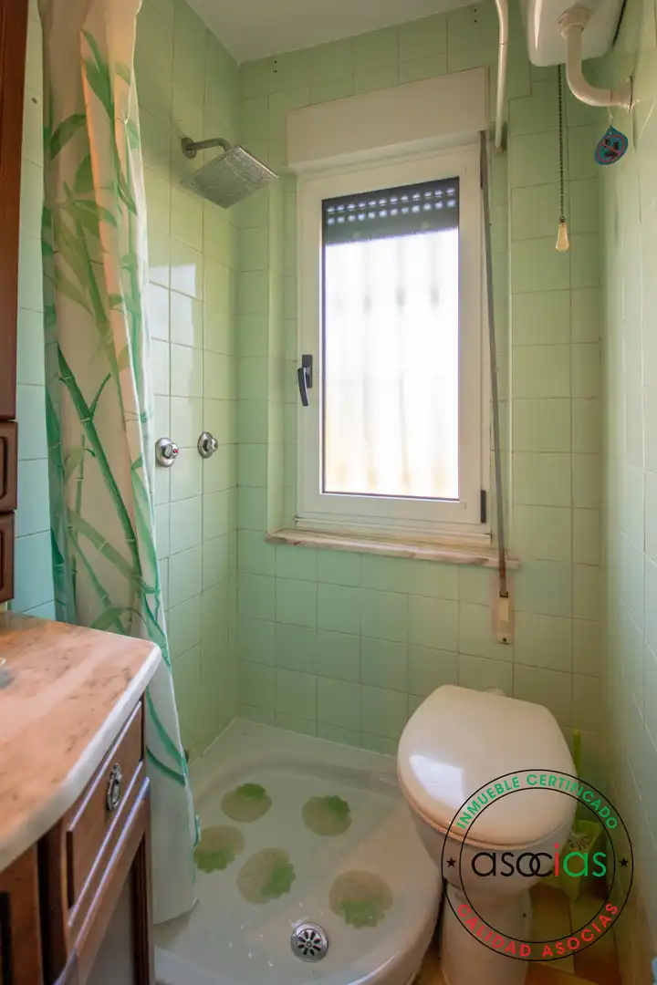 Baño de Casa o chalet en venta en Villaviciosa con Calefacción, Jardín privado y Parquet