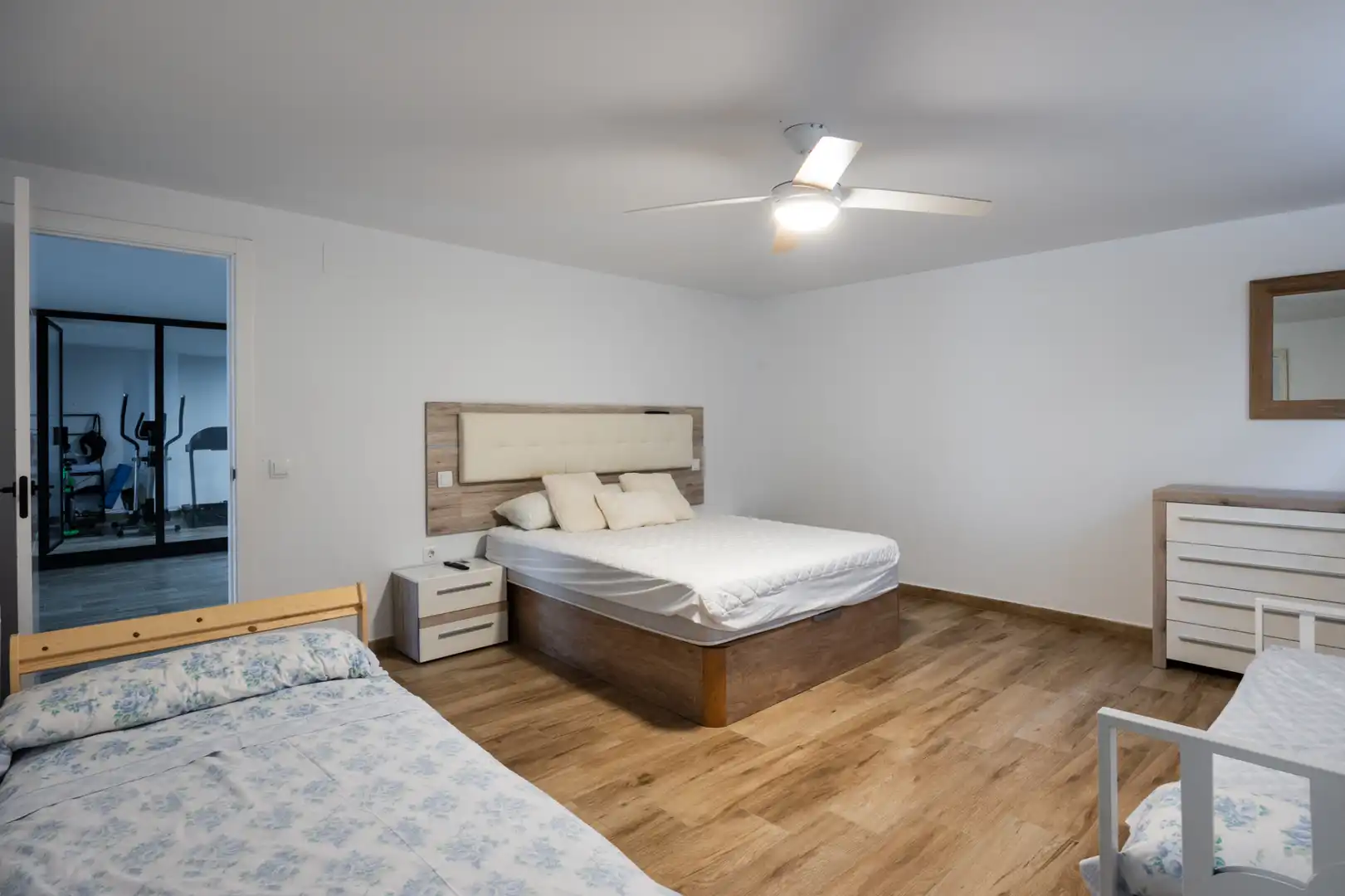 Habitación de Casa o chalet en venta en Layos con Aire acondicionado, Calefacción y Jardín privado