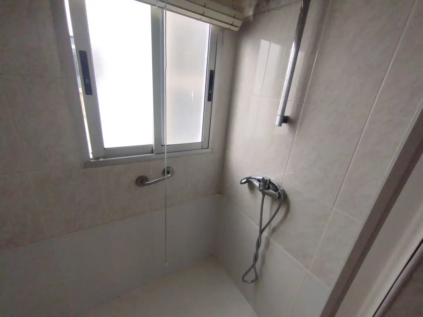 Badezimmer von Wohnung zum Verkauf in Zaragoza mit Heizung, Terrasse und Möbliert