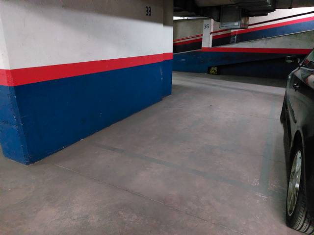 Garaje en Alquiler en Calle de María Zayas, 21 en Berruguete