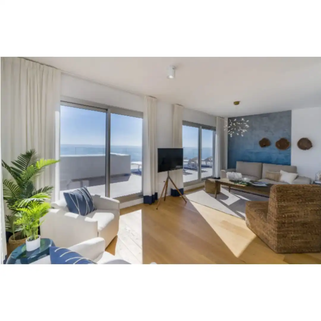 Apartamento con piscina en venta en El Faro de Calaburra - Chaparral, imagen 3