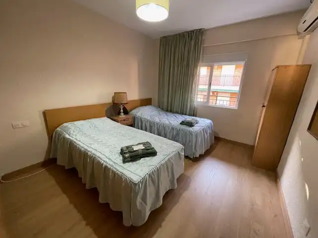 Schlafzimmer von Wohnung zur Miete in El Campello mit Klimaanlage, Terrasse und Möbliert