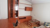 Dormitori de Estudi de lloguer en Ourense Capital  amb Calefacció, Parquet i Moblat