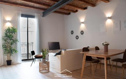 Living room of Apartment for sale in  Barcelona Capital  with Air Conditioner, Heating and Balcony