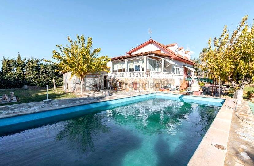 Exterior view of House or chalet for sale in Utebo  with Air Conditioner, Heating and Private garden