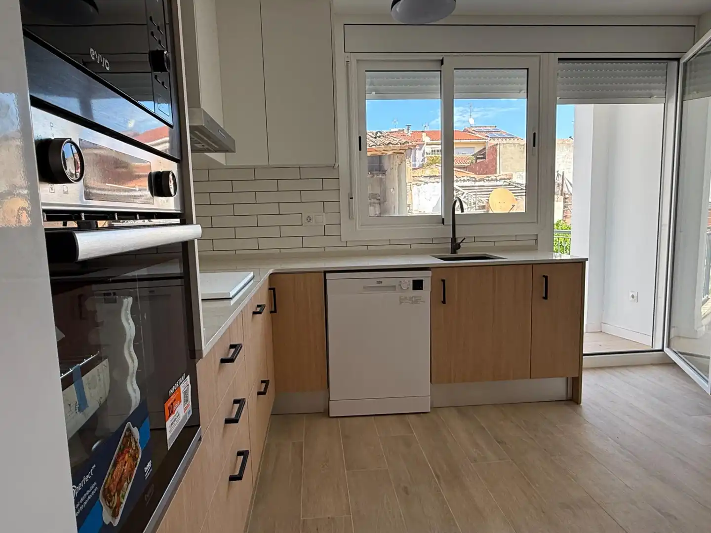 Kitchen of Flat for sale in Sabadell  with Parquet flooring and Terrace