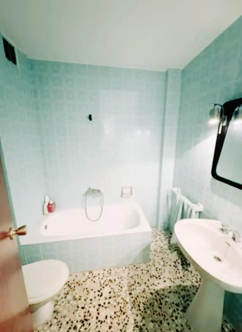 Baño de Piso en venta en Onda con Amueblado y Balcón