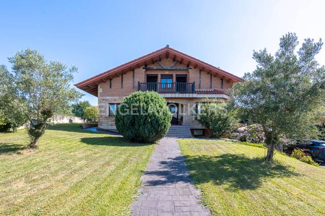 Casa-chalet en Venta en Calle Las Arrañadas en Ajo