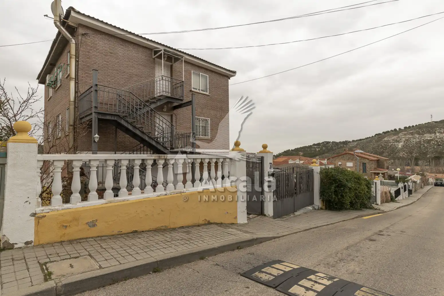 Vista exterior de Casa o xalet en venda en Villalbilla amb Aire condicionat, Calefacció i Jardí privat