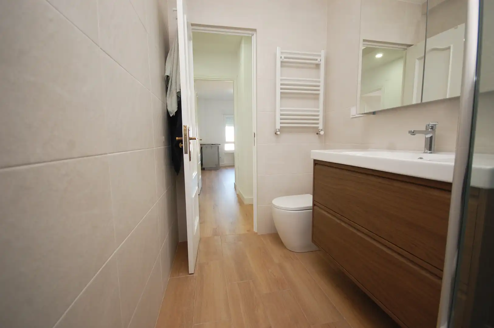 Bathroom of Flat for sale in Madrid  with Heating, Parquet flooring and Furnished