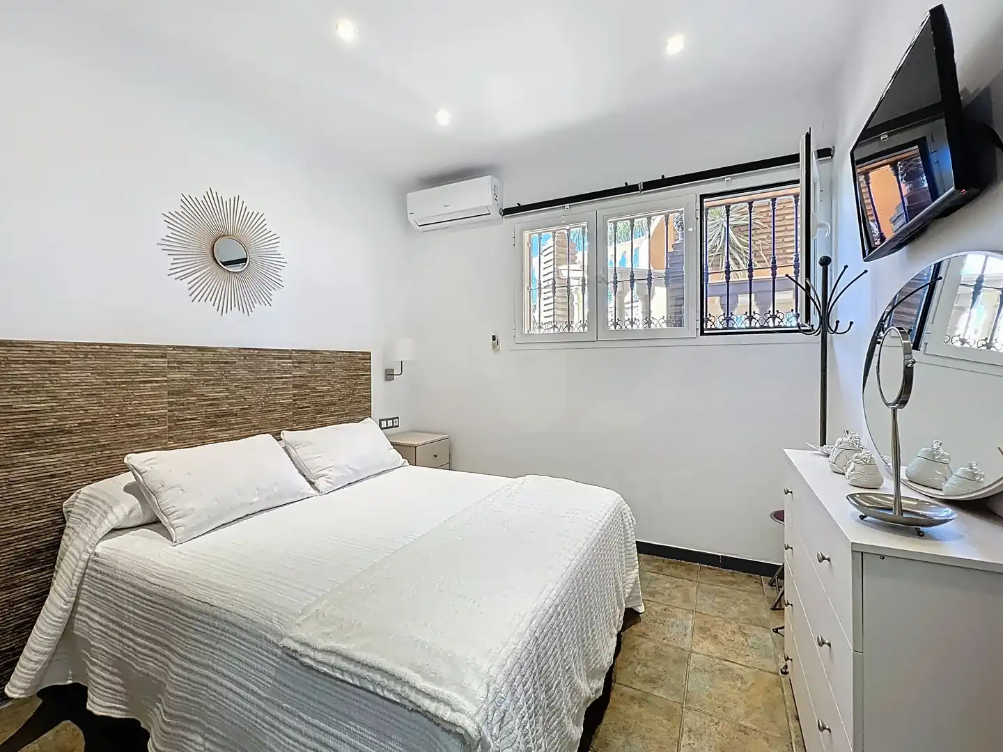 Dormitori de Casa o xalet en venda en Rincón de la Victoria amb Aire condicionat, Calefacció i Terrassa