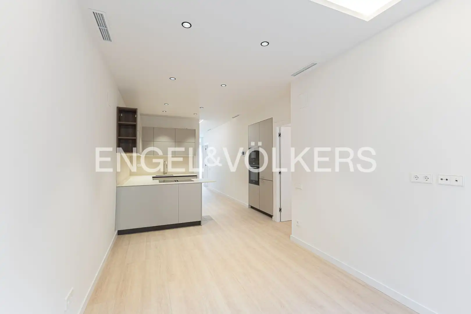Kitchen of Flat for sale in Barcelona  with Air Conditioner, Heating and Private garden