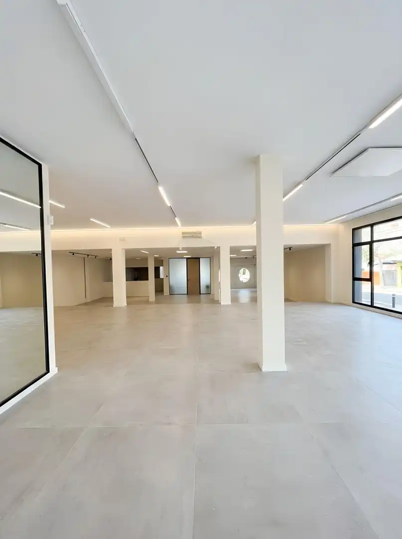 Local comercial en venta en Llevant