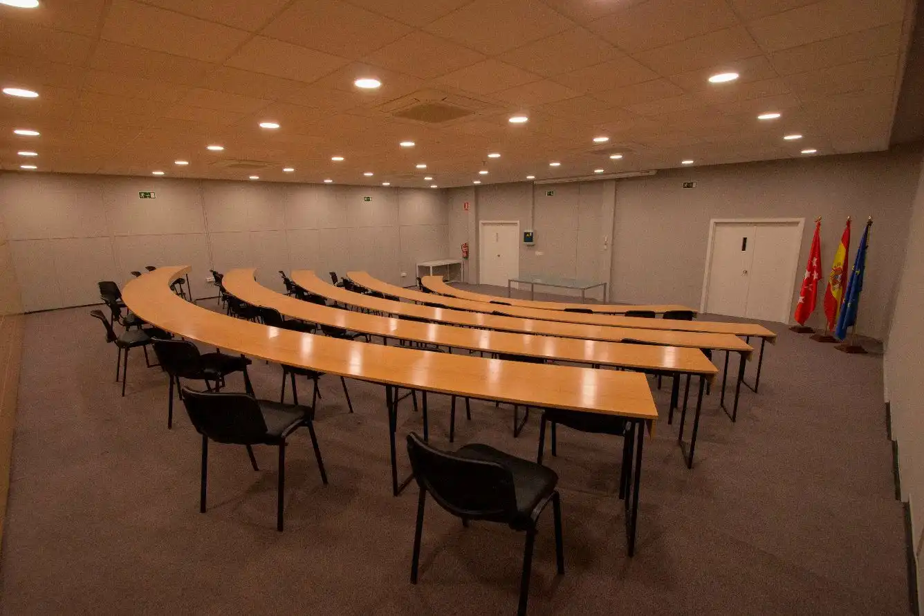 Büro zur Miete in Coslada mit Klimaanlage, Heizung und Alarm