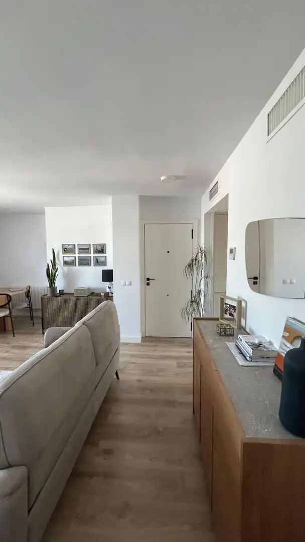 Flat for sale in Sevilla  with Air Conditioner and Terrace