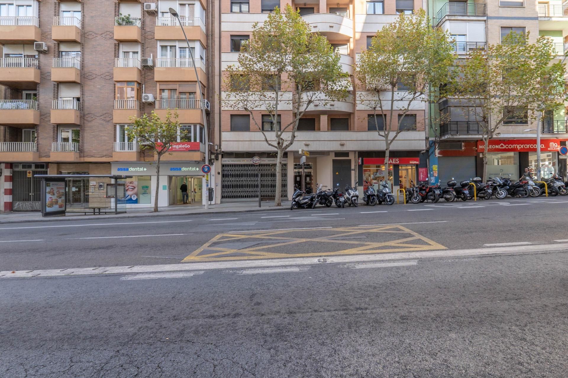 Vista exterior de Garatge en venda en  Granada Capital