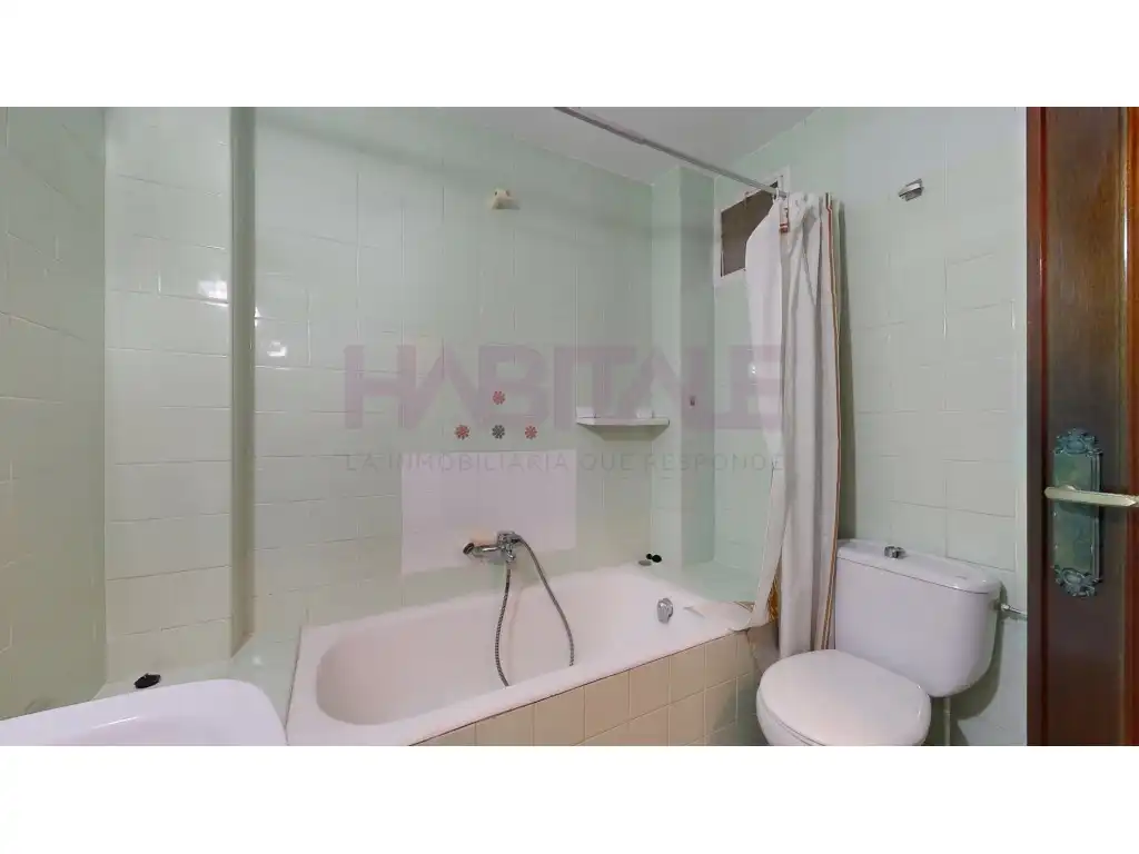 Bathroom of Flat for sale in Valencia  with Balcony
