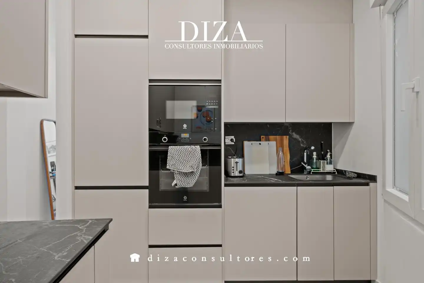 Cocina de Piso de alquiler en Madrid con Aire acondicionado, Calefacción y Amueblado