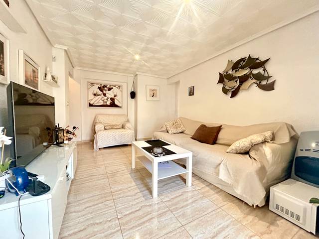 Piso en Venta en Carrer del Poeta Ben Hafadja en Tormos