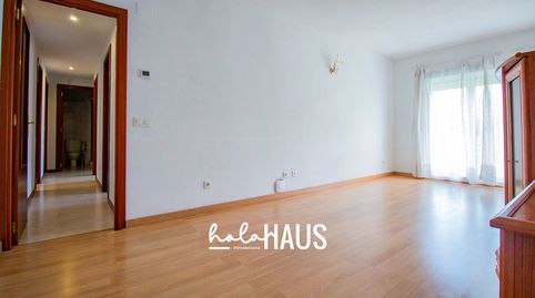Photo 3 of Flat for sale in Calle Chantada, 40, Peñagrande, Madrid Capital
