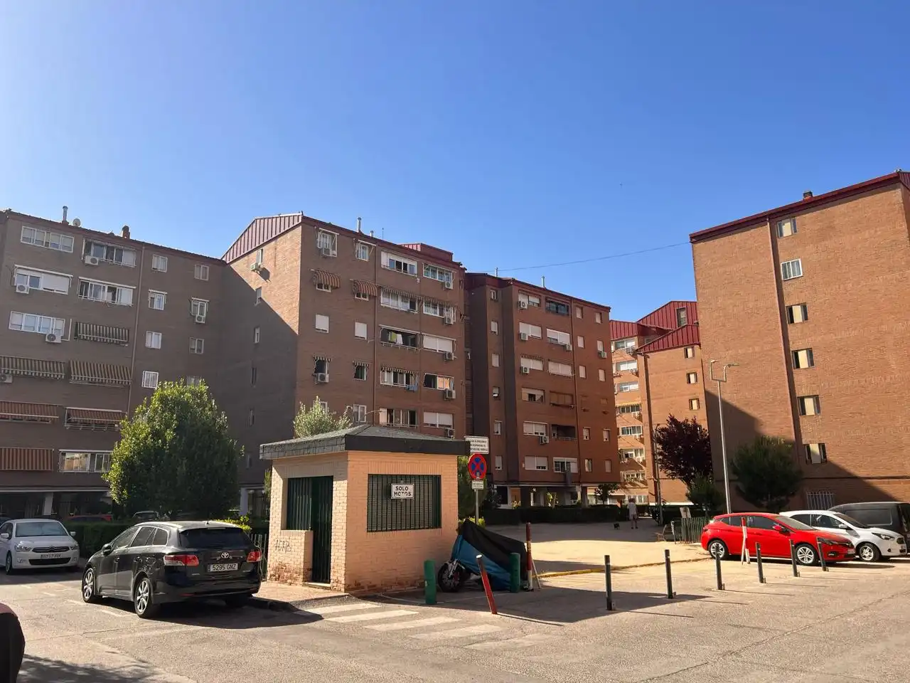Vista exterior de Piso en venta en Torrejón de Ardoz con Calefacción y Terraza
