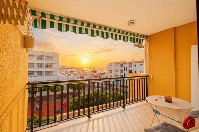 Piso en Venta en Calle José González González, 1 en Puerto de Santiago