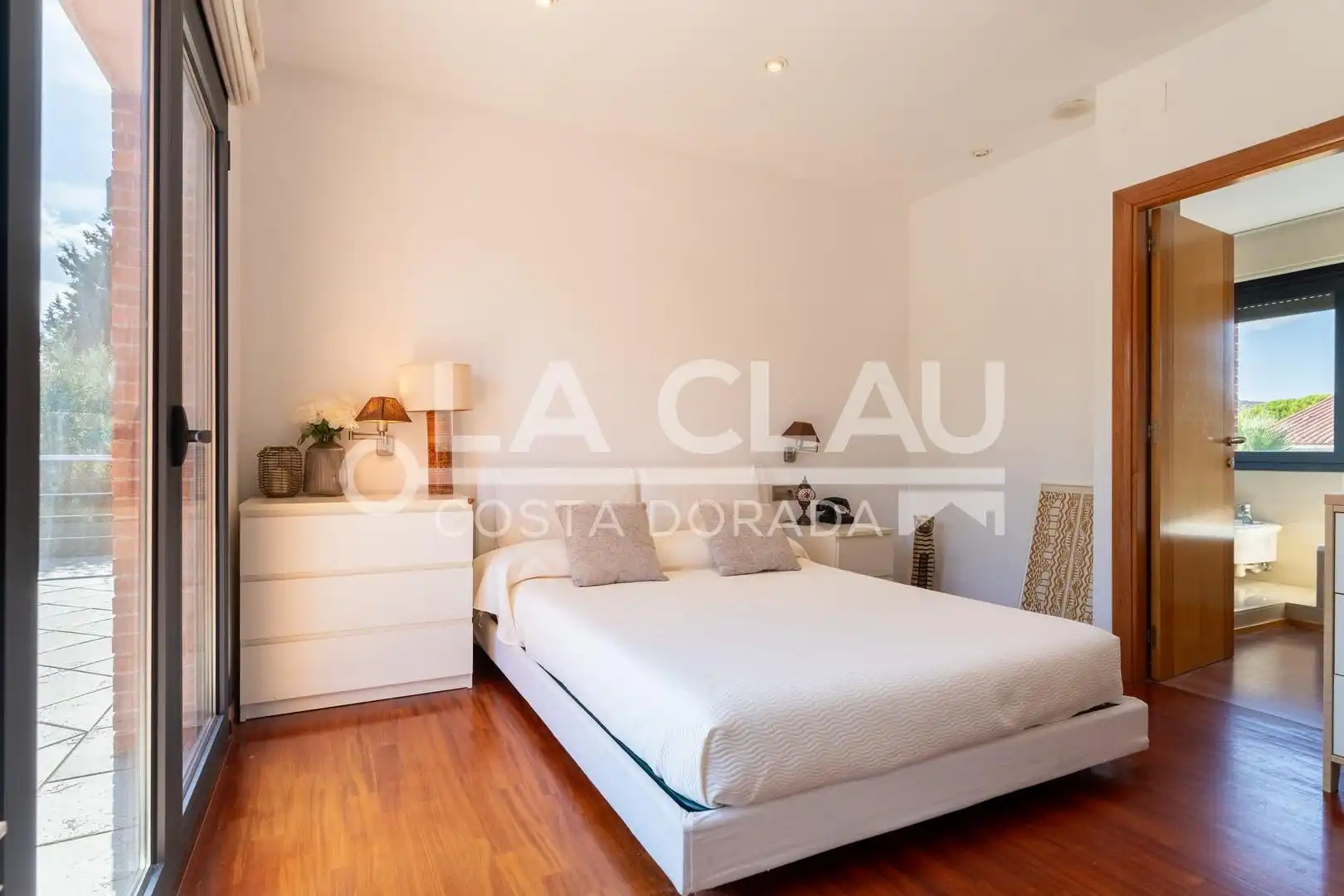 Habitación de Casa o chalet en venta en Tarragona con Calefacción, Jardín privado y Terraza