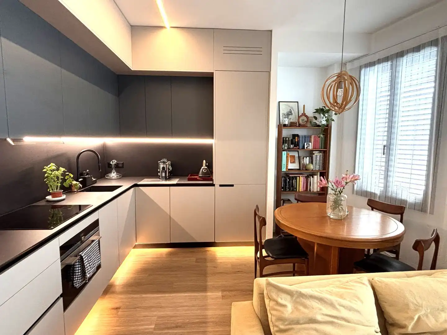 Kitchen of Flat for rent in Sant Pol de Mar  with Air Conditioner, Heating and Terrace