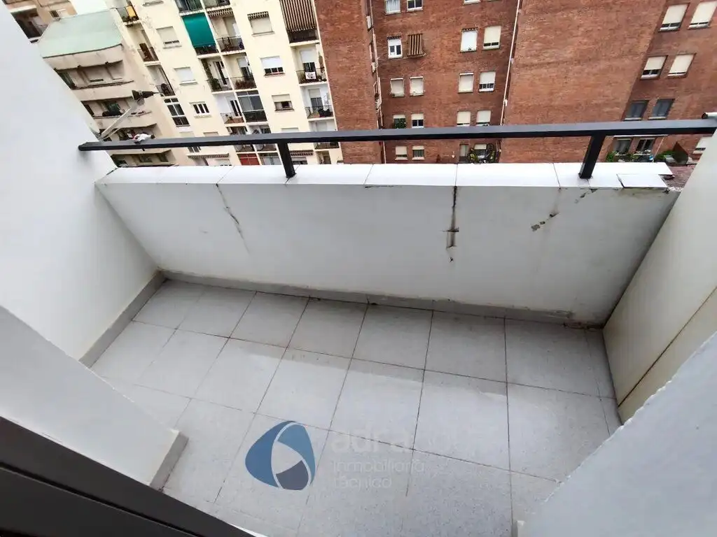 Terrasse von Wohnung zur Miete in  Logroño mit Heizung, Terrasse und Möbliert