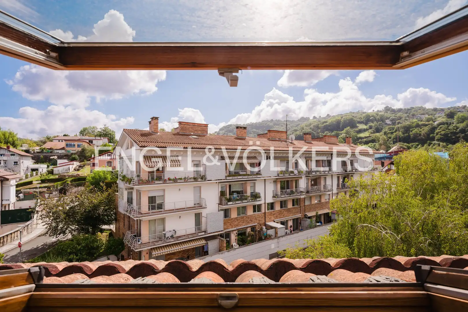 Vista exterior de Dúplex en venta en Astigarraga con Calefacción y Balcón