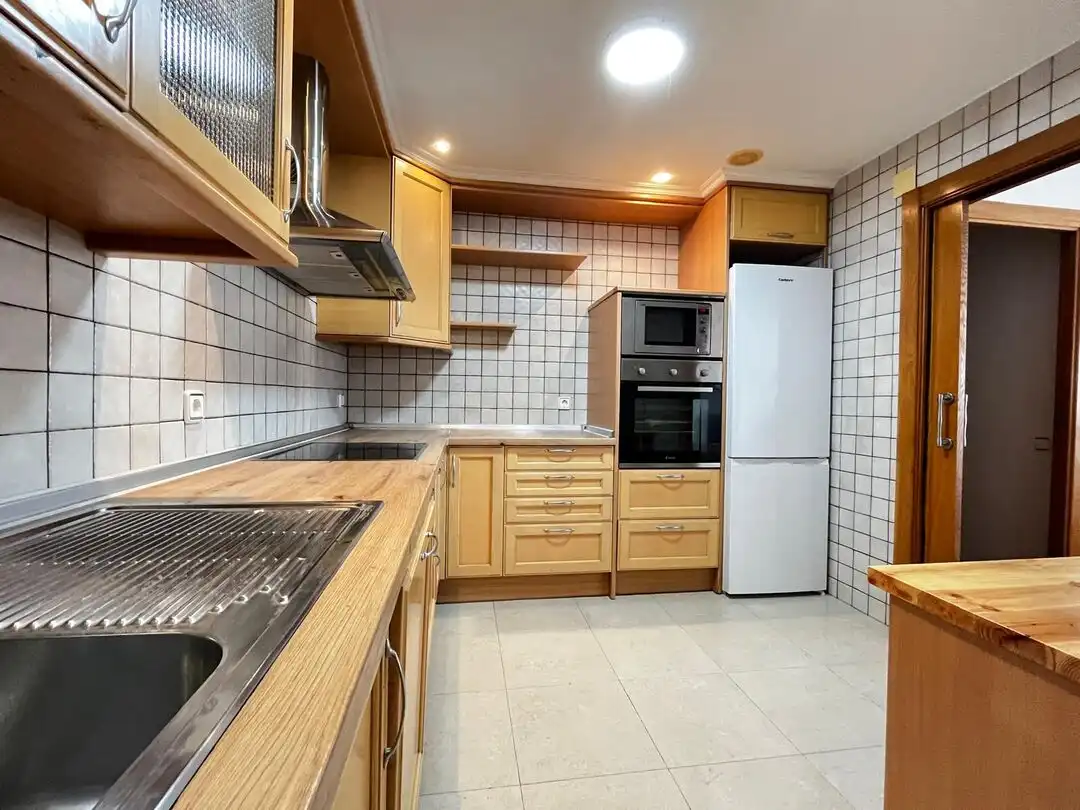Cocina de Piso de alquiler en Barañáin / Barañain con Calefacción, Horno y Lavadora