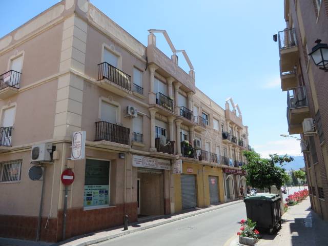 Local comercial en Venta en C/ Mallorca en Avda. De los Ogíjares