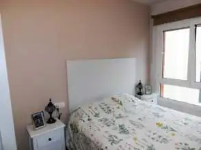 Schlafzimmer von Wohnung zur Miete in Gijón  mit Parkett, Möbliert und Waschmaschine
