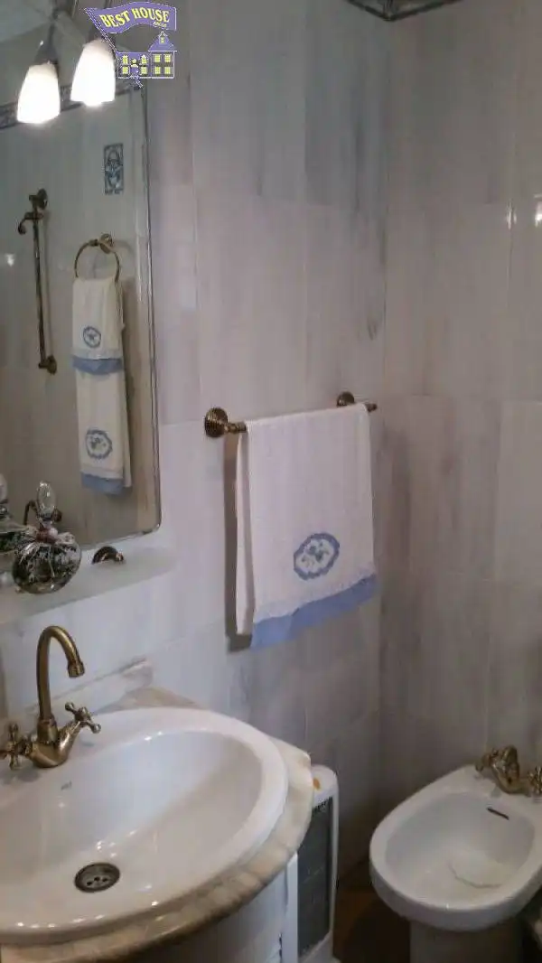 Bany de Casa o xalet en venda en Arcos de la Frontera amb Aire condicionat, Jardí privat i Traster