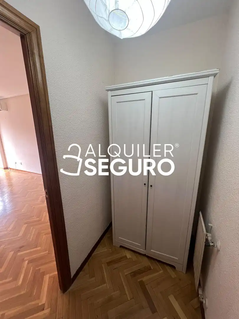 Bedroom of Flat for rent in Madrid  with Air Conditioner and Heating