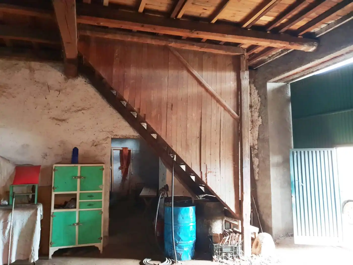 Buildings for sale in Matilla de los Caños del Río