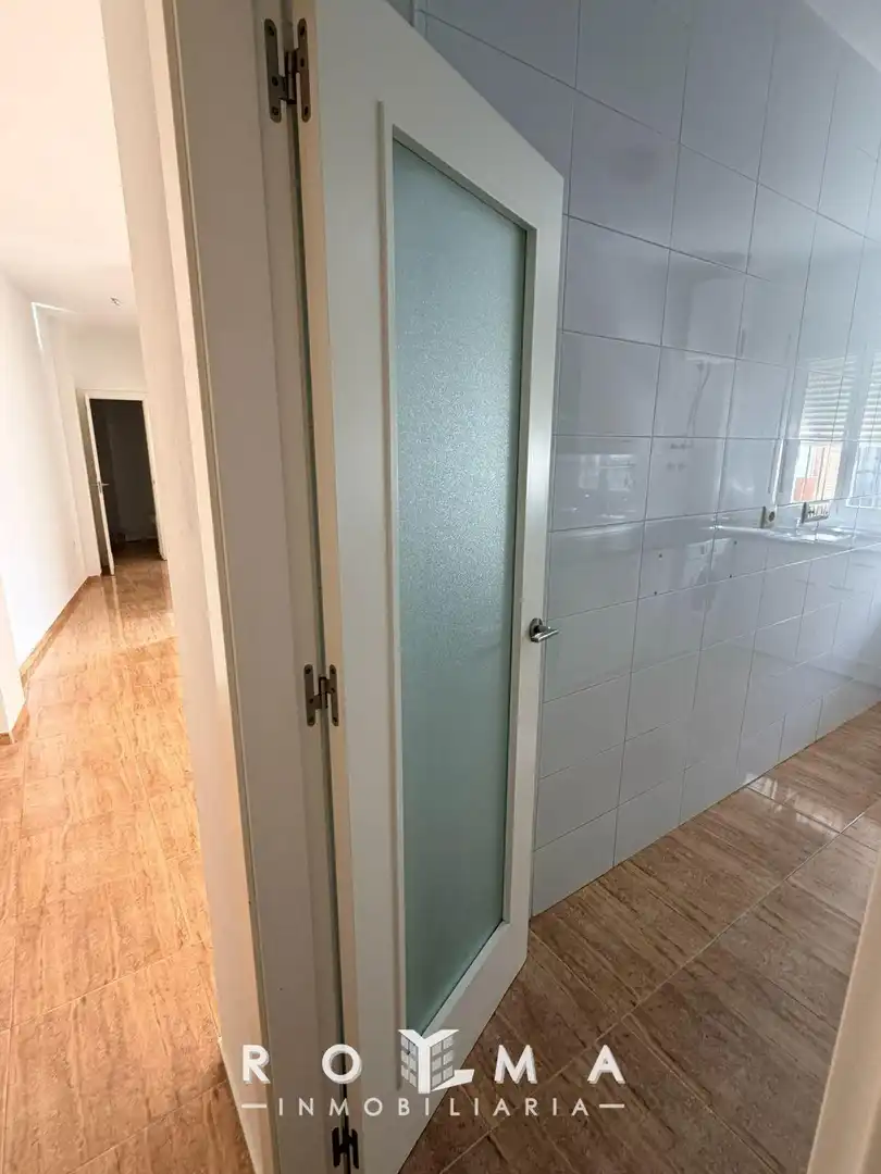 Piso en venta en Dos Hermanas con Aire acondicionado