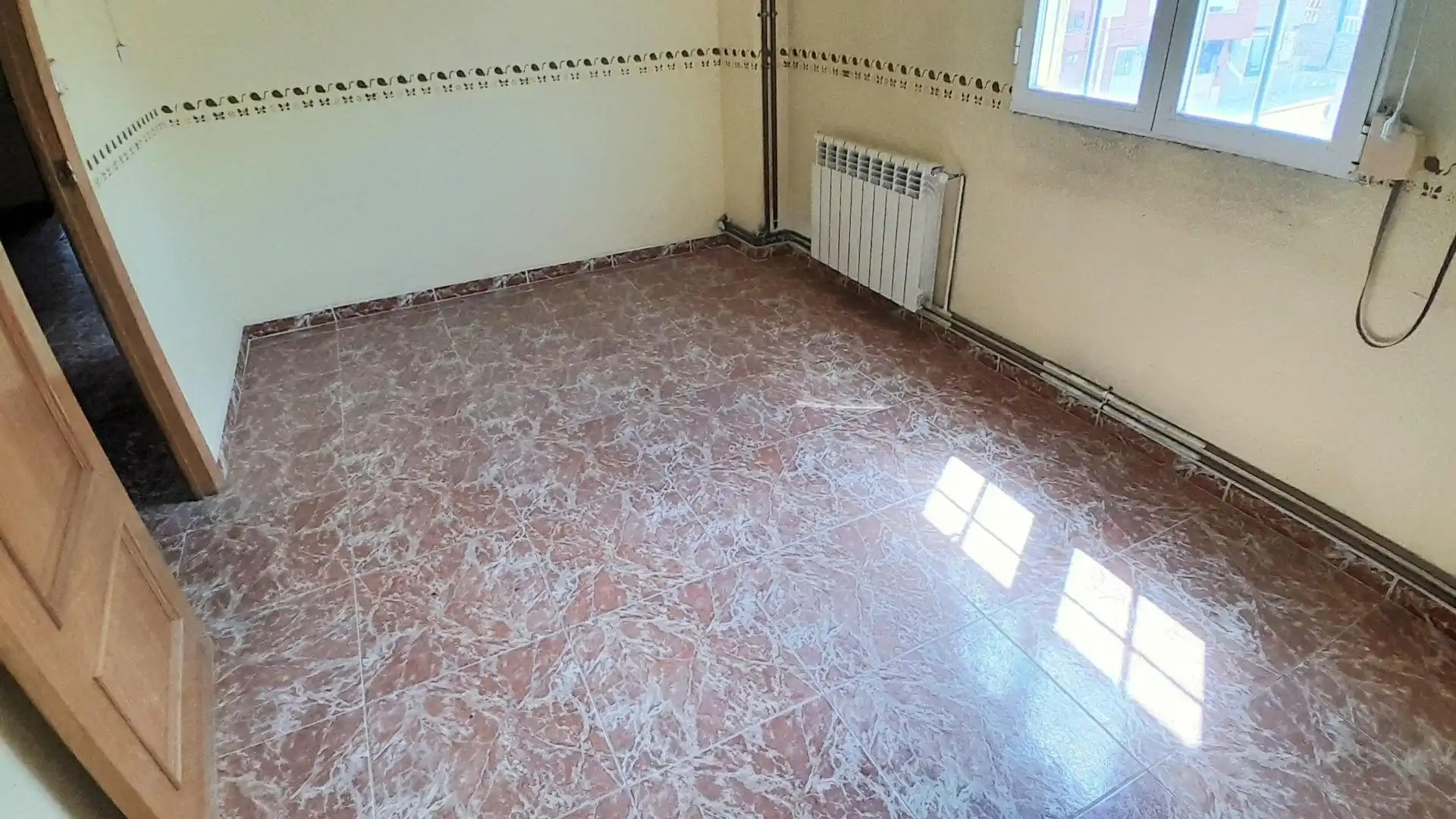 Wohnung zum Verkauf in Yecla mit Heizung und Abstellraum
