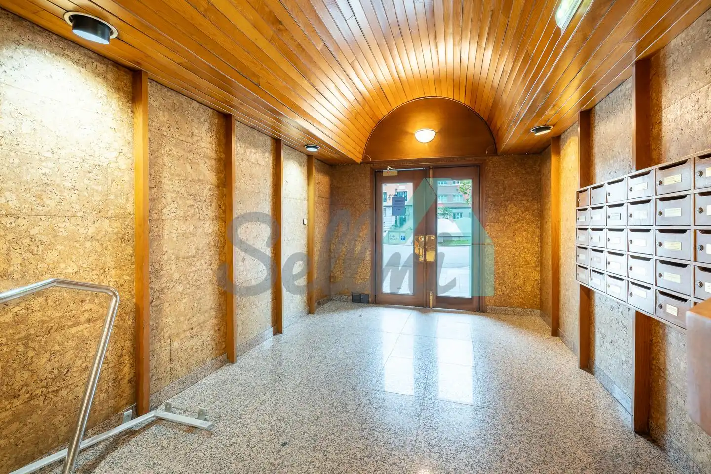 Pis de lloguer en Oviedo  amb Calefacció, Parquet i Moblat