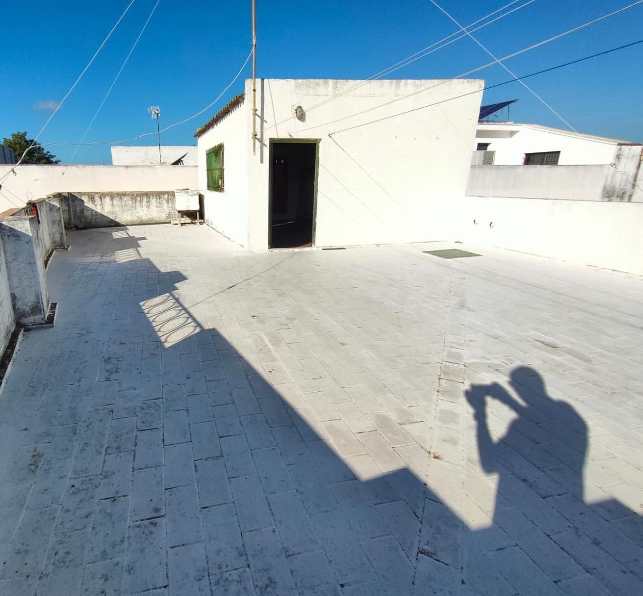 Vista exterior de Casa o xalet en venda en El Puerto de Santa María amb Terrassa i Traster
