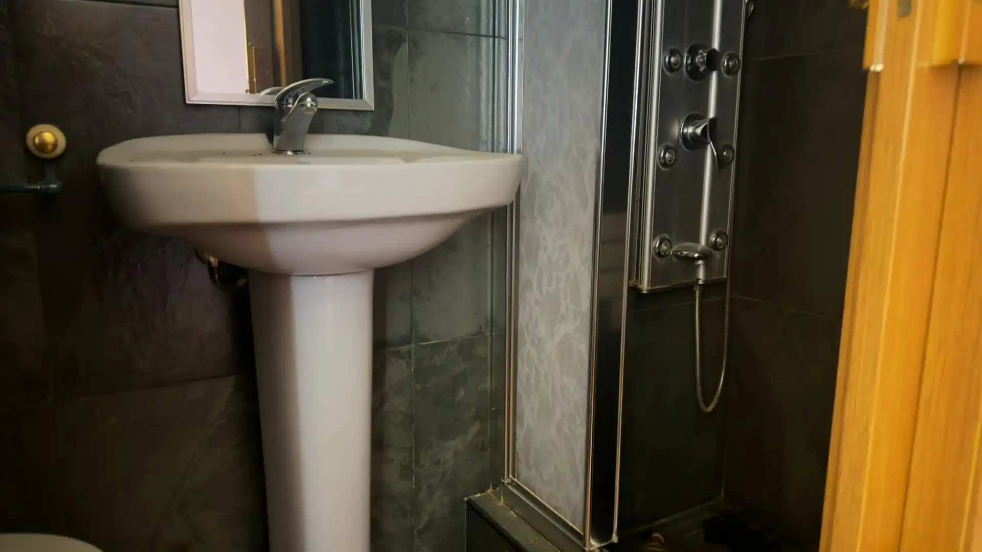 Badezimmer von Country house zum Verkauf in Gallur