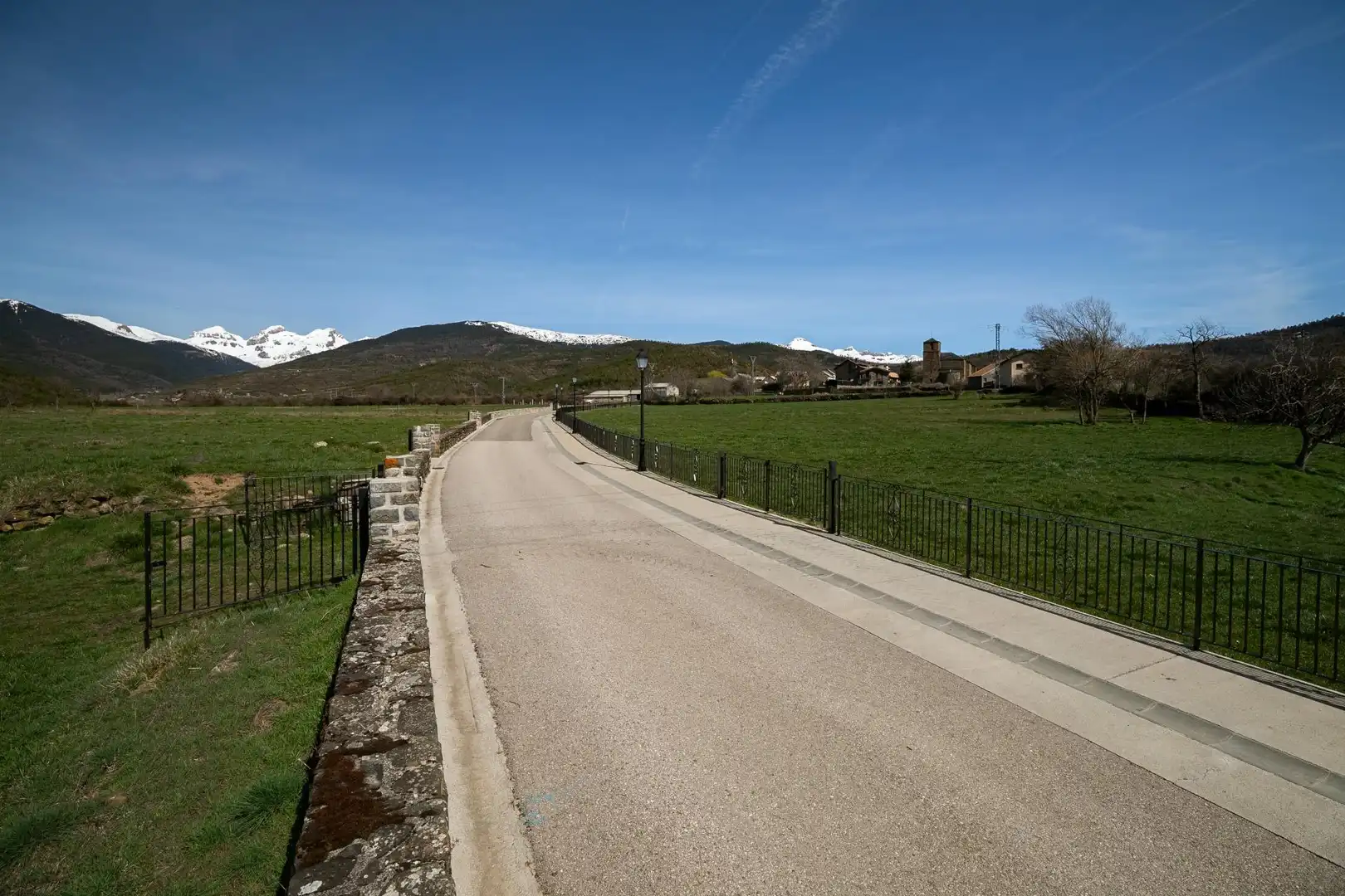 Vista exterior de Finca rústica en venta en Aisa con Calefacción