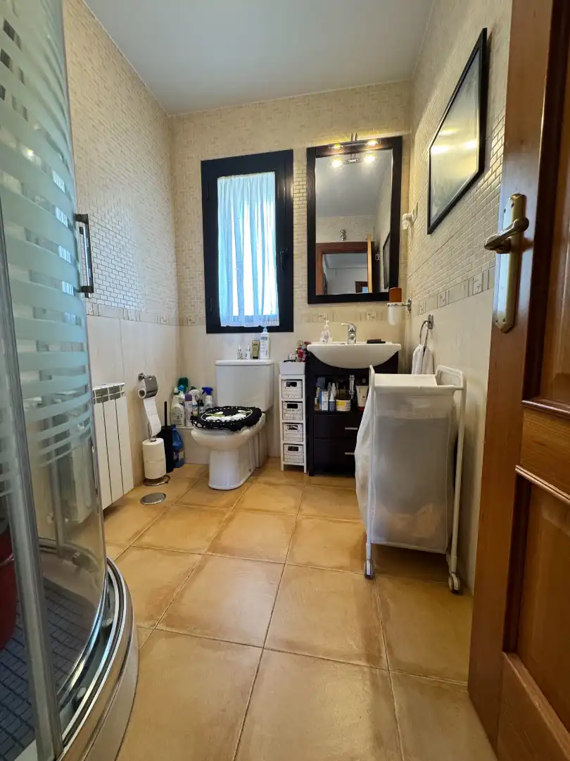 Bathroom of Houses for sale in El Escorial  with Air Conditioner, Heating and Private garden