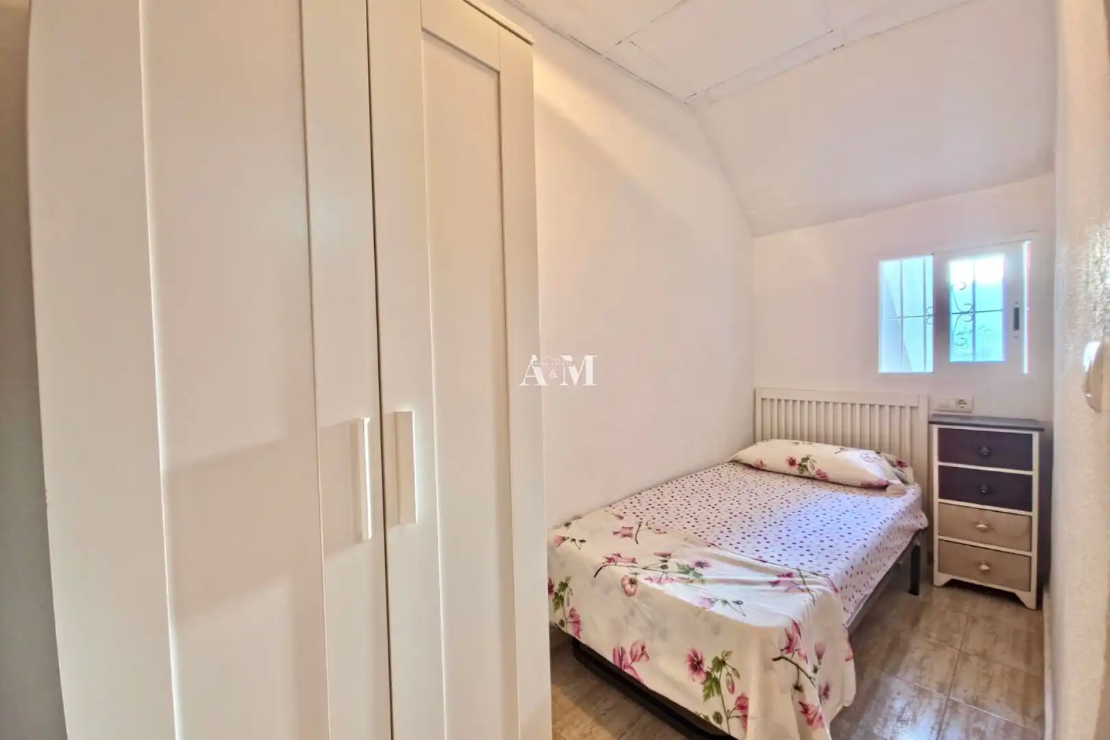 Schlafzimmer von Erdgeschoss zur Miete in Pilar de la Horadada mit Klimaanlage, Heizung und Privatgarten