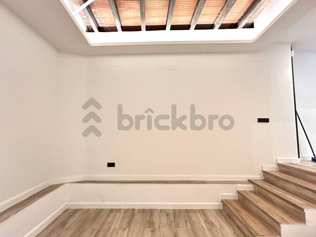 Local comercial en Venta en Carrer de Montanyans en Sant Pere, Sta. Caterina i la Ribera