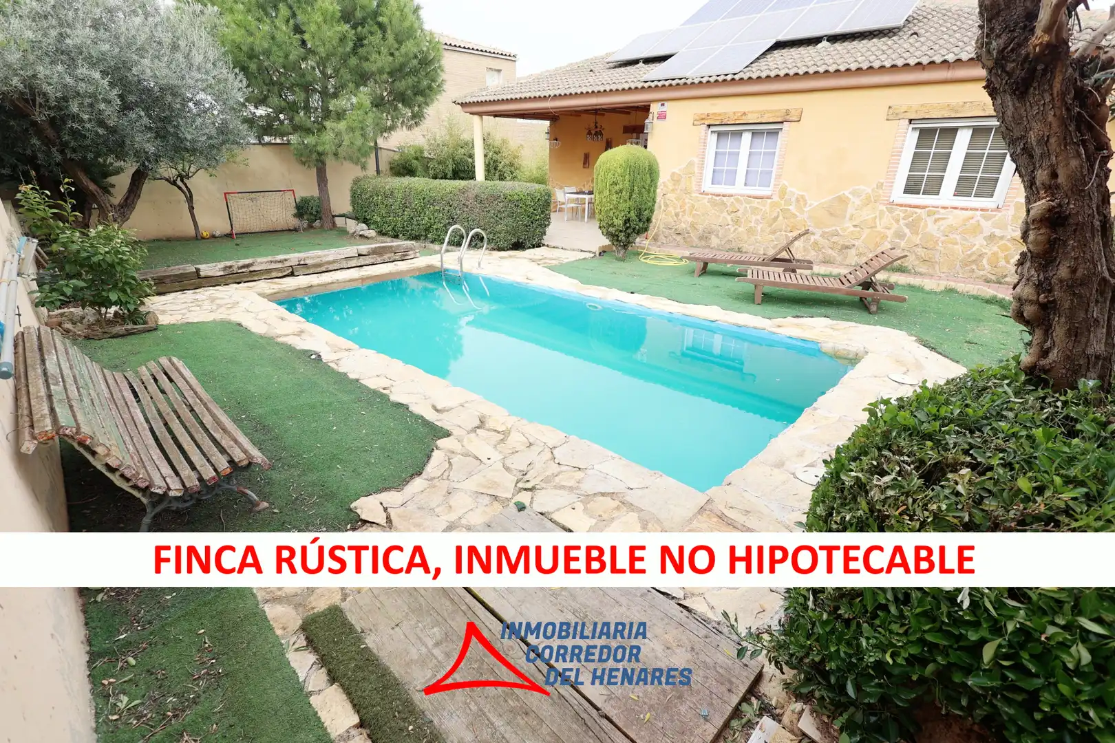 Swimming pool of Country homes for sale in Mejorada del Campo  with Private garden and Swimming Pool