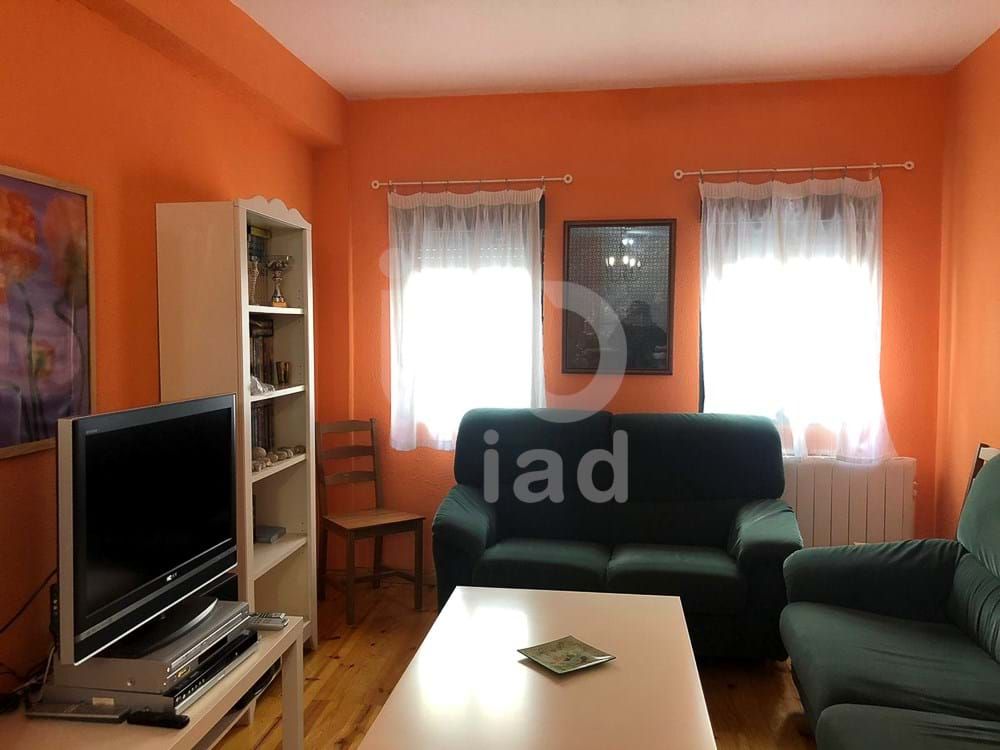 Sala d'estar de Casa o xalet en venda en Aldeanueva de la Vera amb Aire condicionat