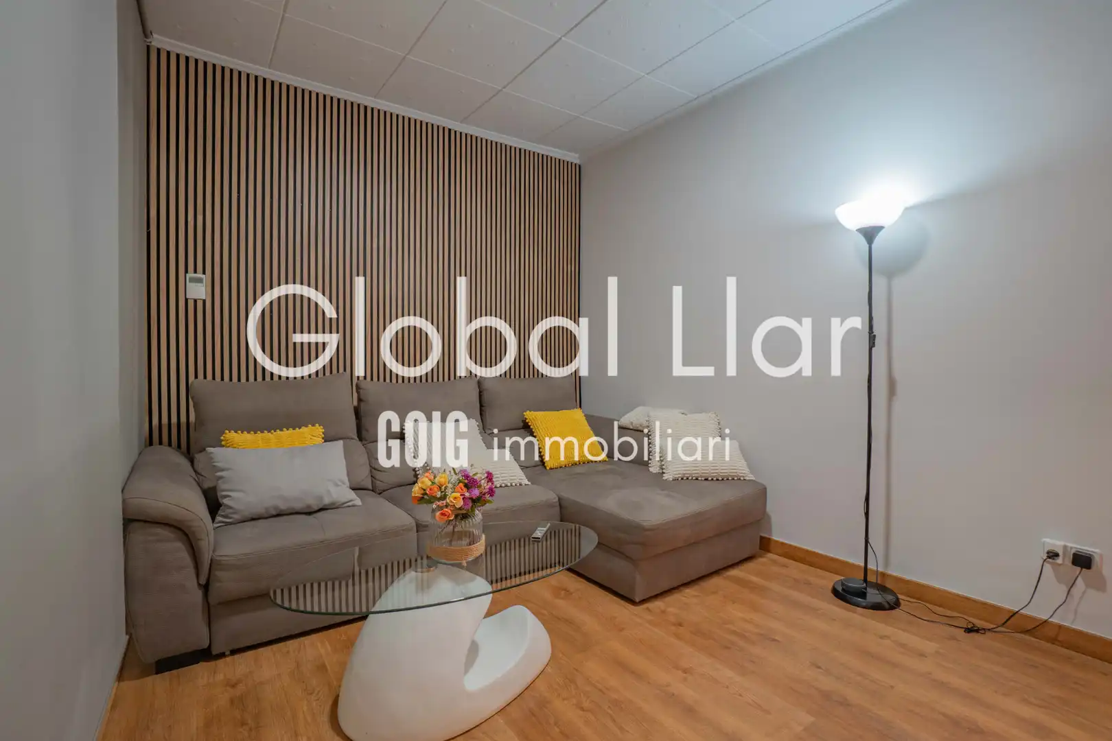 Living room of Detached homes for sale in Sabadell  with Air Conditioner, Heating and Parquet flooring