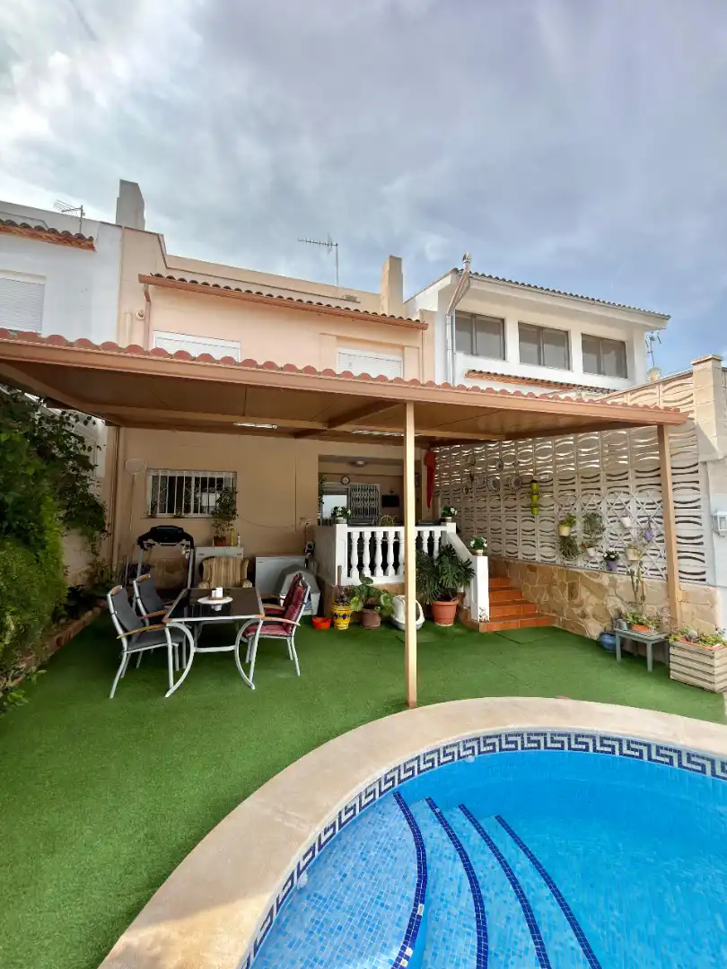 Terrace of Houses for sale in Torrent  with Air Conditioner, Heating and Private garden